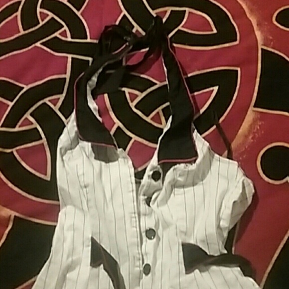 Threads halter top - Picture 3 of 3